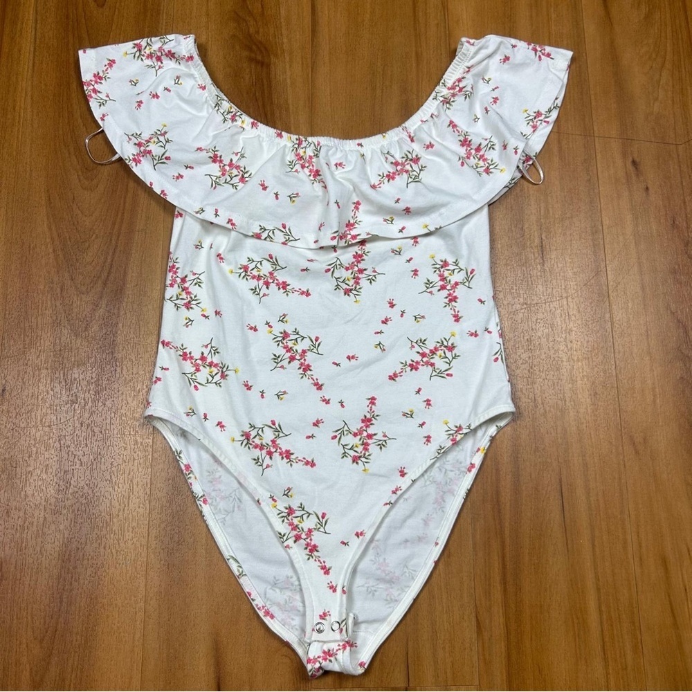 Atmosphere Floral Off Shoulder Bodysuit Size 6 White Pink Ruffle Summer Top